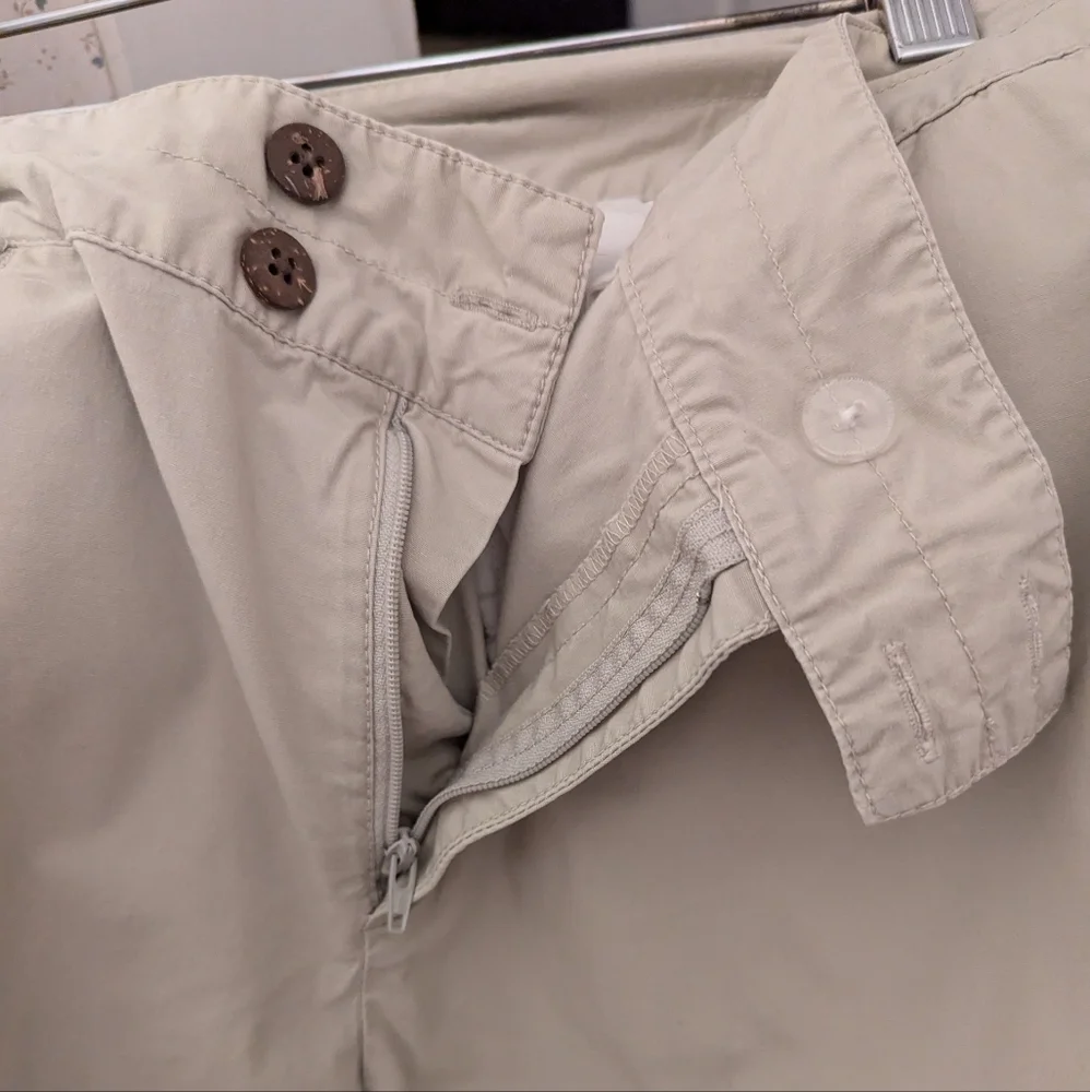 White Sierra 10 Bermuda Shorts Light Tan Women's Hiking Walking Outdoors